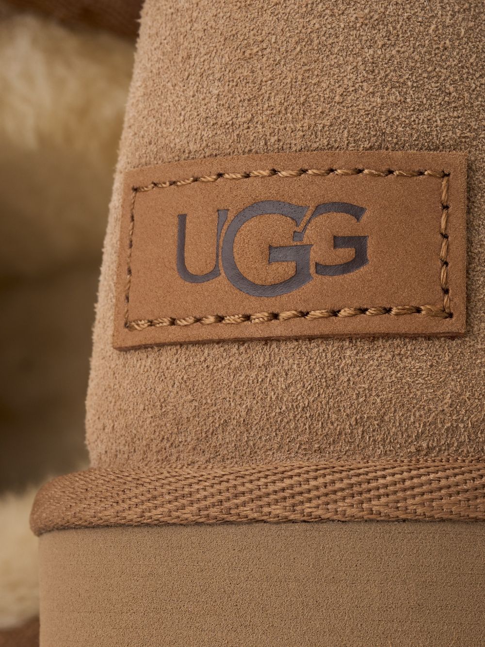  1182132 CHE UGG 