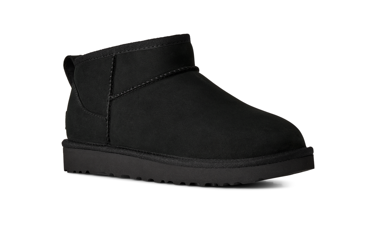  1184556 BLK UGG 