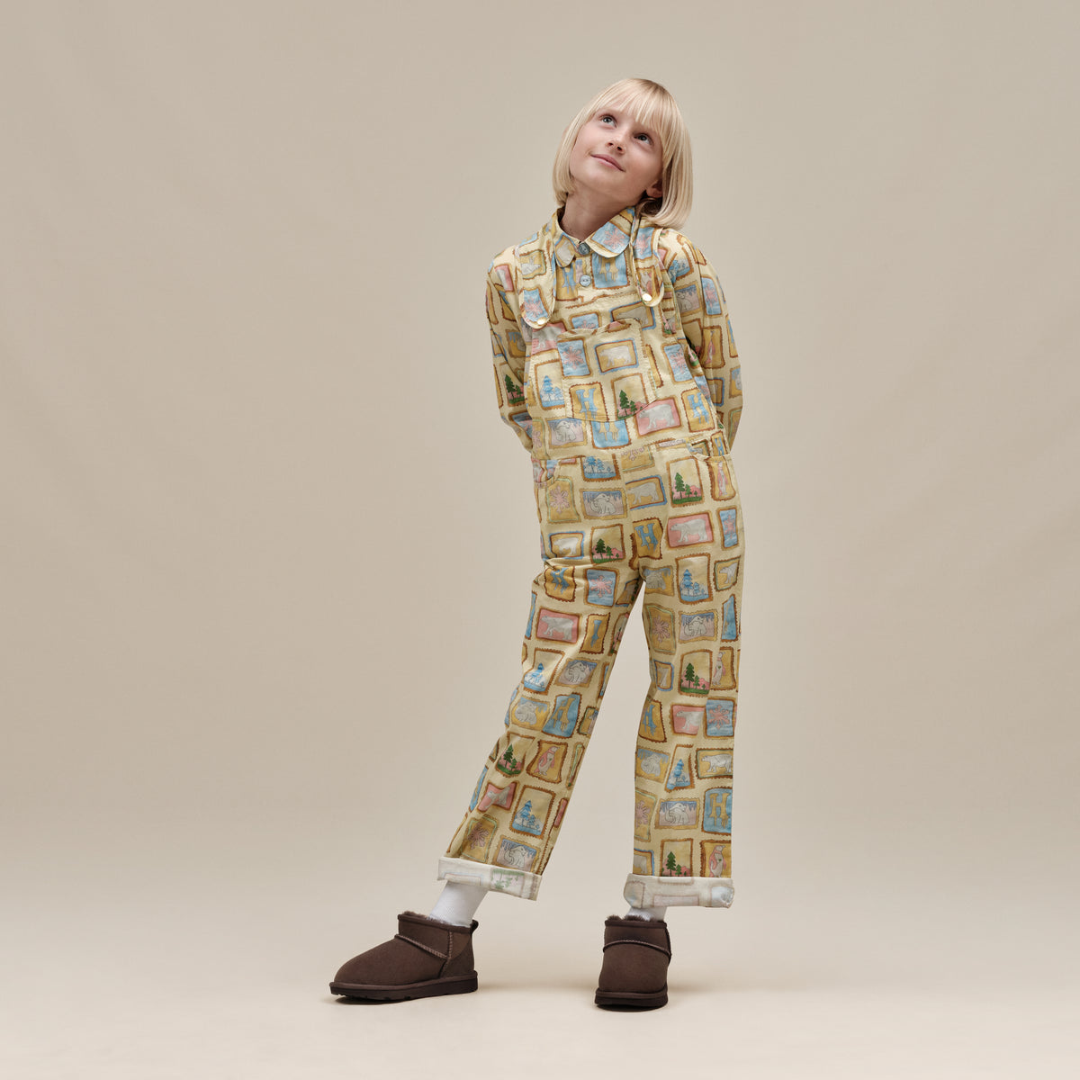 Stivaletto con etichetta posteriore marrone scuro 1130750K BCDR UGG KIDS 