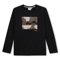 Long-sleeved jersey t-shirt con reworked logo centered on chest.