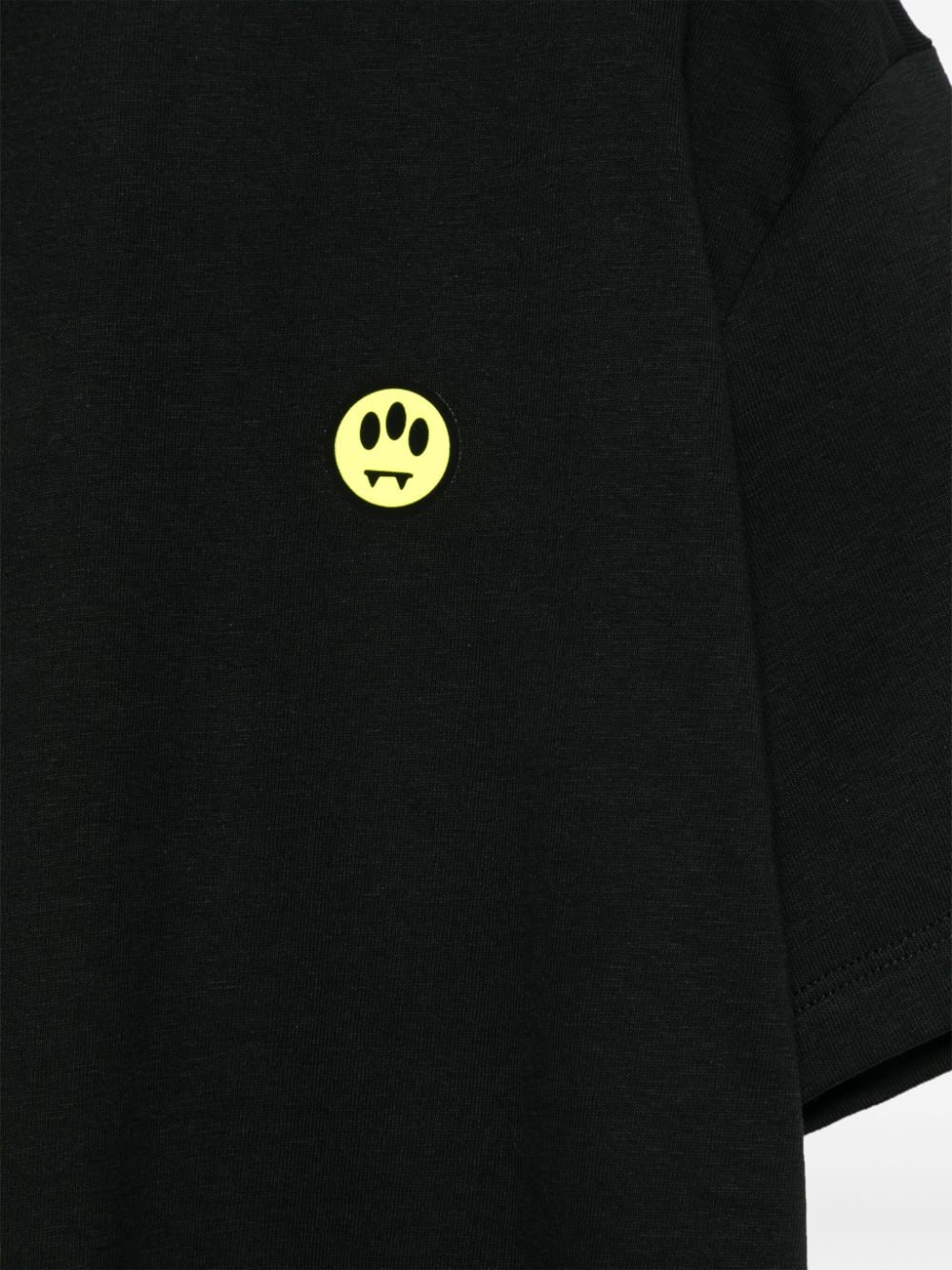 Black mini smile chest t-shirt