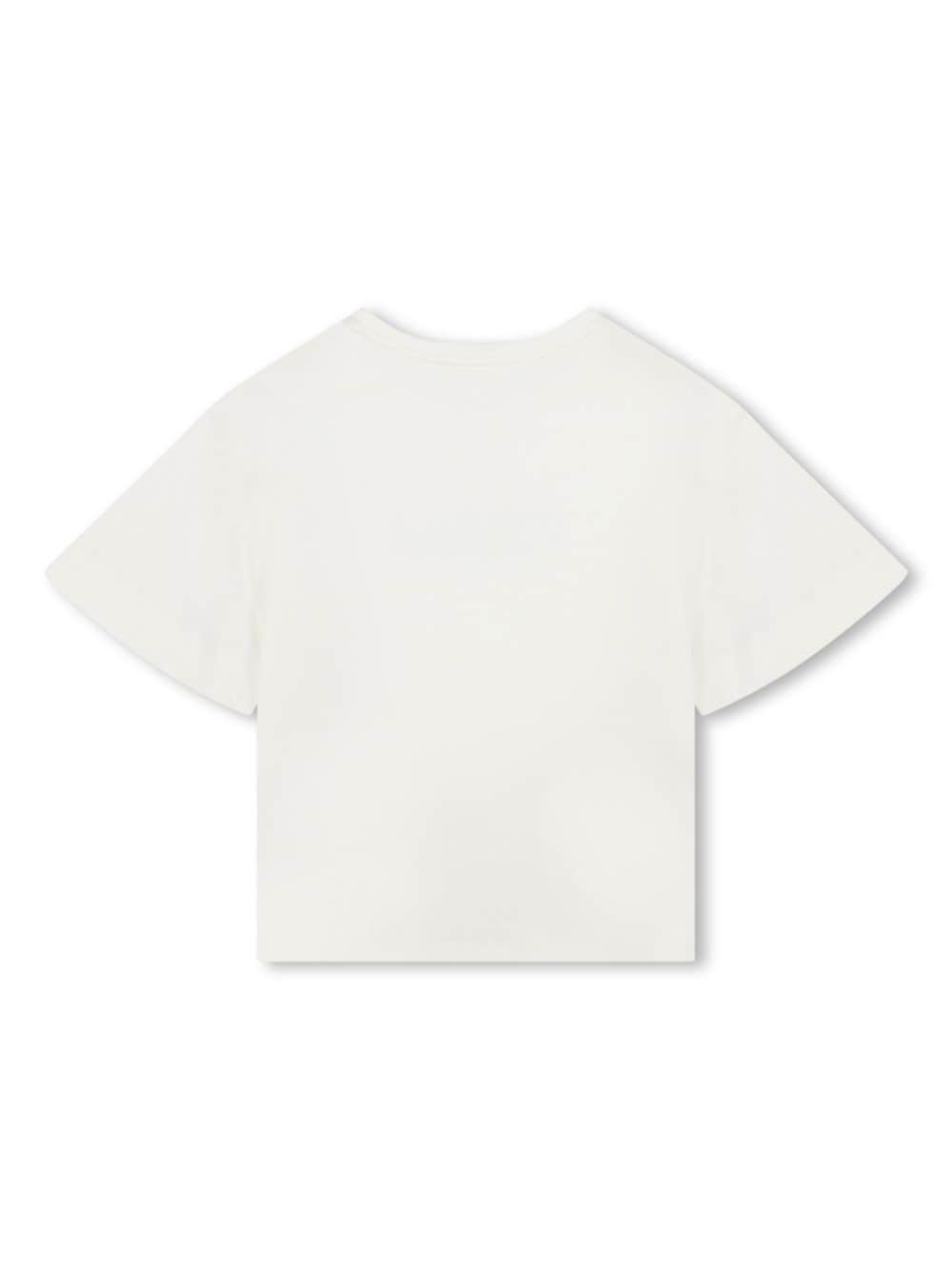 White t-shirt with embroidery logo