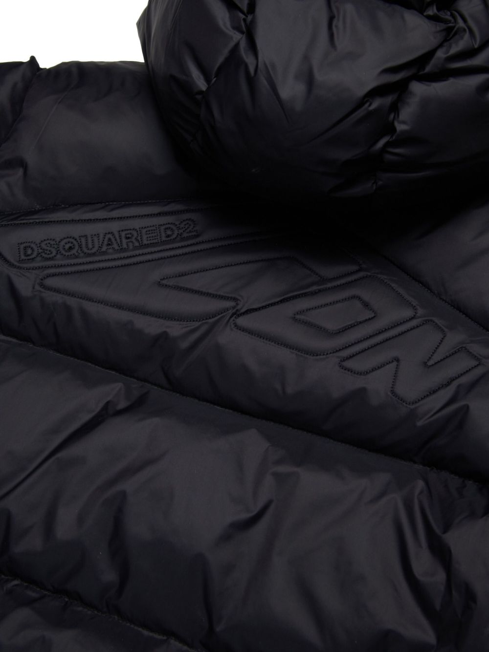 Black padded jacket icon