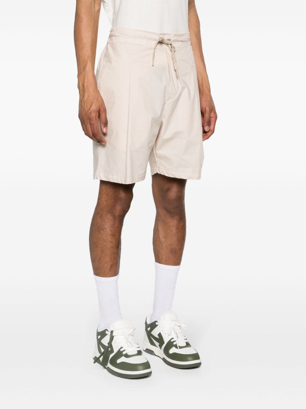 Cream Bermuda shorts with drawstring