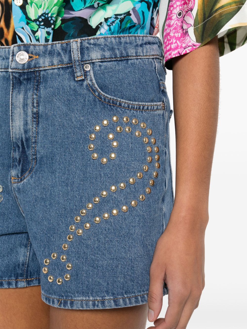 Short denim disegni con borchie