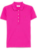 Polo fucsia logo tono su tono
