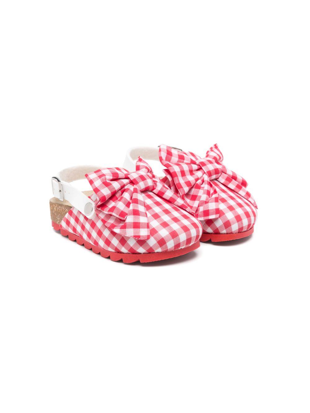 Scarpa con fantasia a quadri rosso