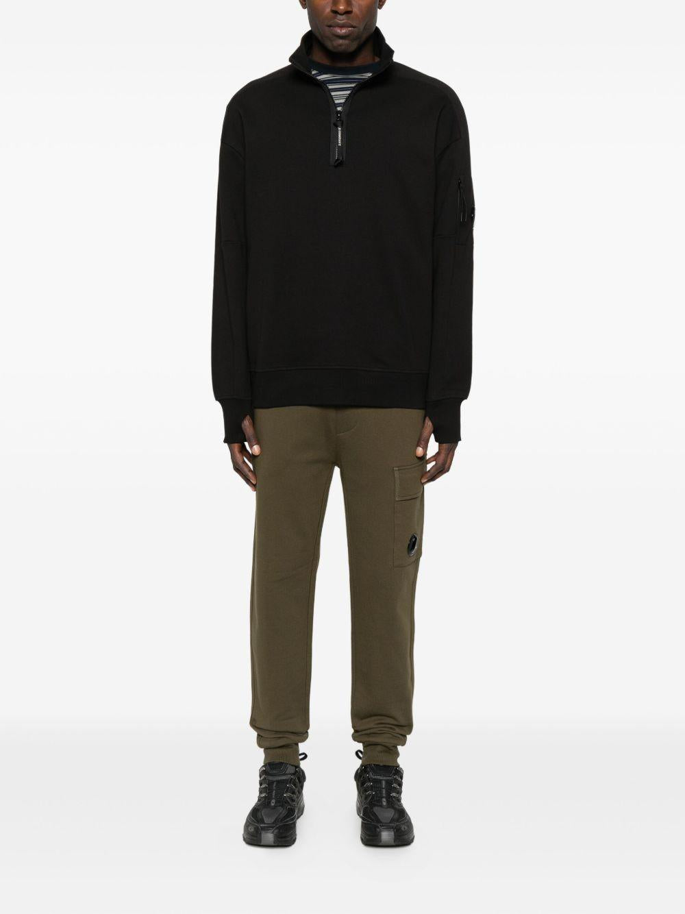 Felpa Nera con Mezza Zip e Collo Alto 19CMSS153A005086W 999 CP COMPANY 