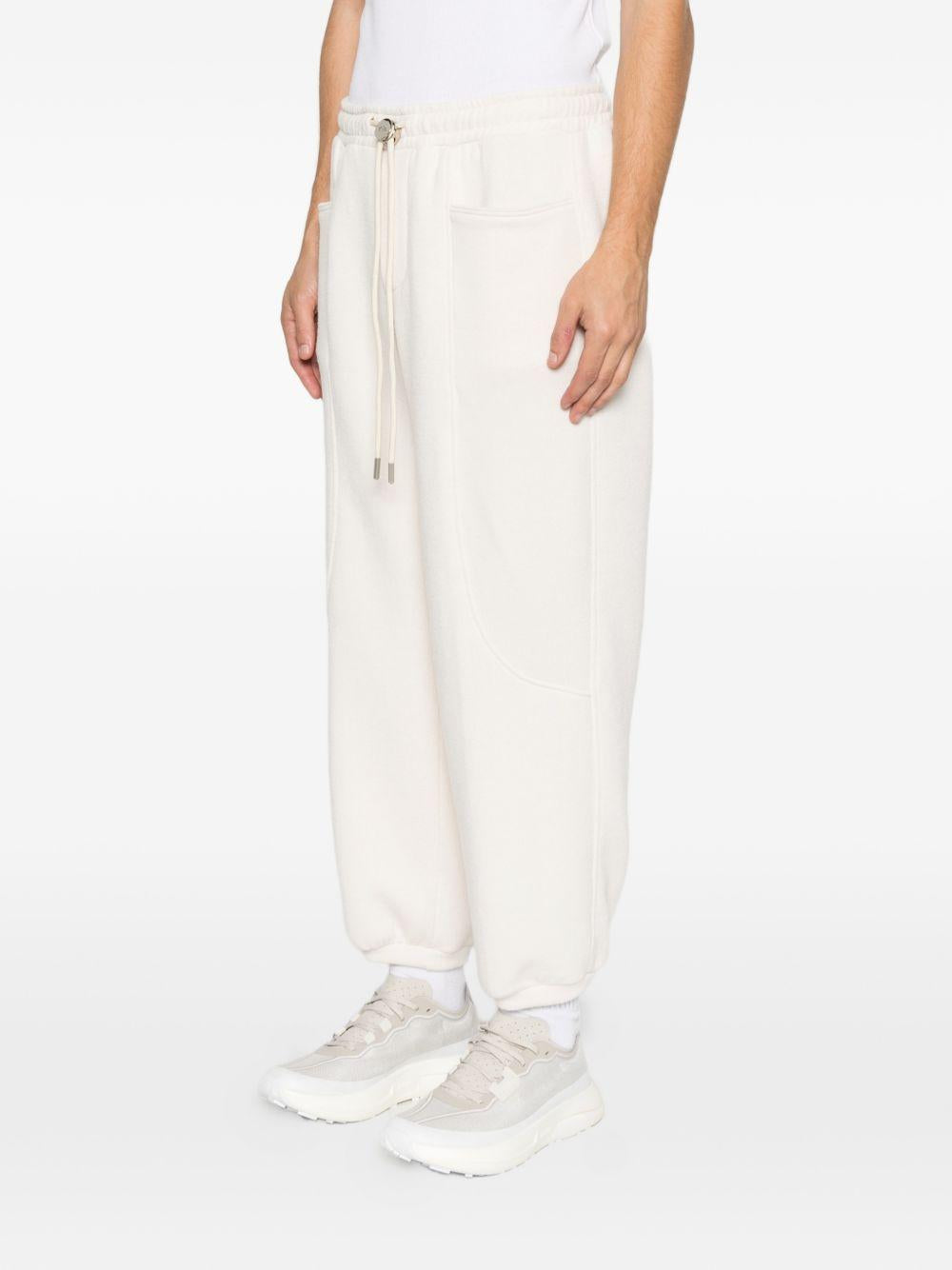  XP3334 PA YES LONDON 