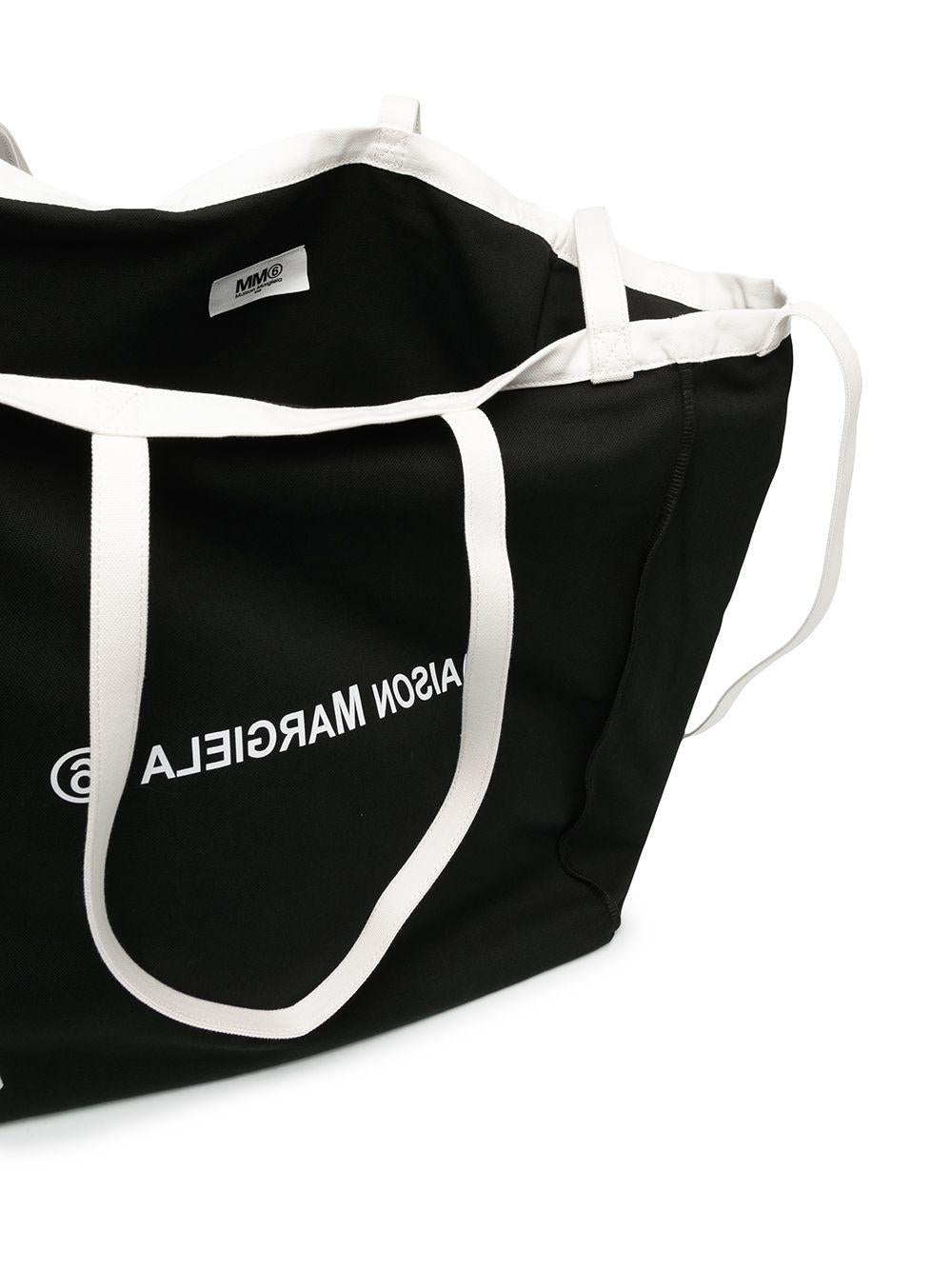 Borsa Tote nera con manici in contrasto S54WC0061P3631 T8013 MM6 MAISON MARGIELA 