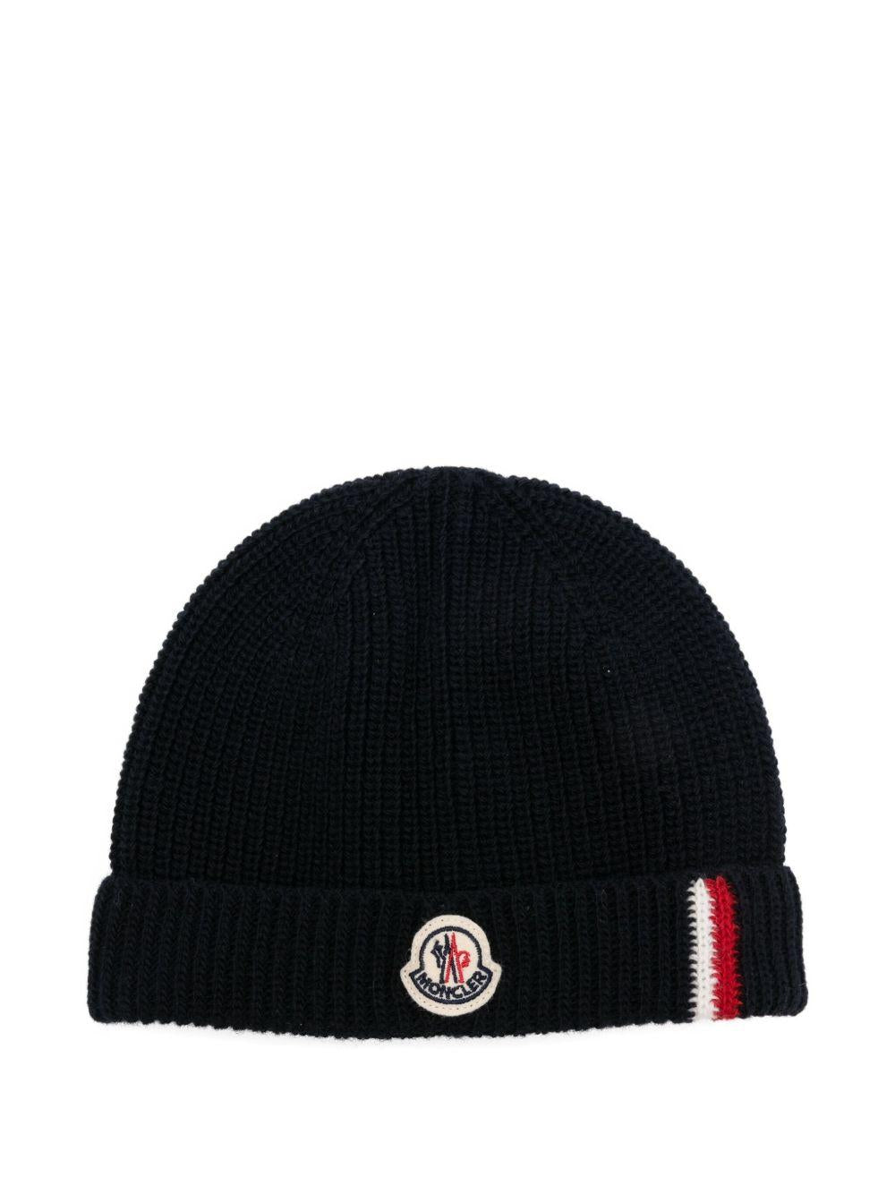 Berretto a Coste con Logo  Applicato Enfant K29513B00013M1241 742 MONCLER KIDS 