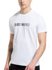 T-shirt bianca logo sfocato
