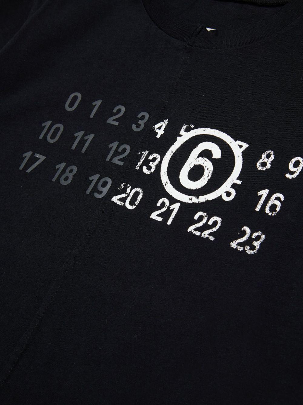 T-shirt nera logo numerico