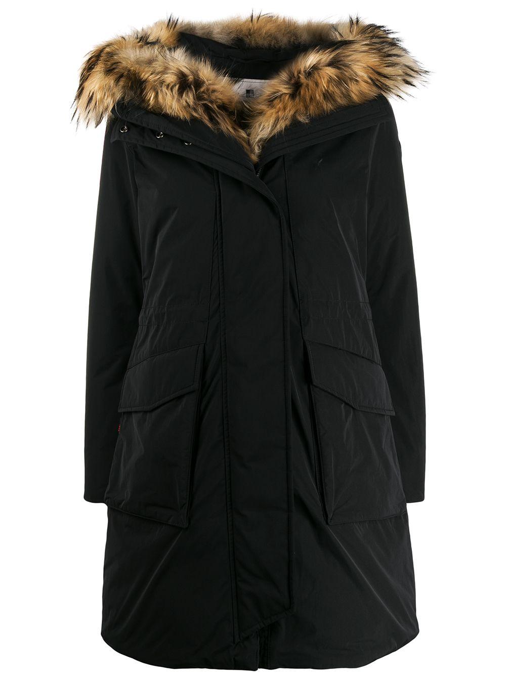 Parka nero lungo con pelliccia