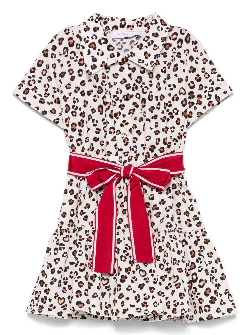 Abito con fantasia leopardata