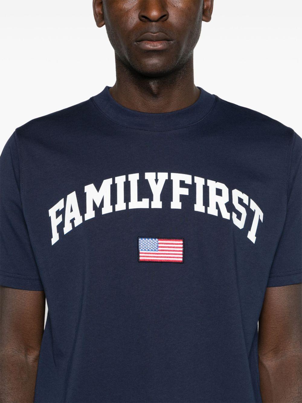 T-shirt blu College