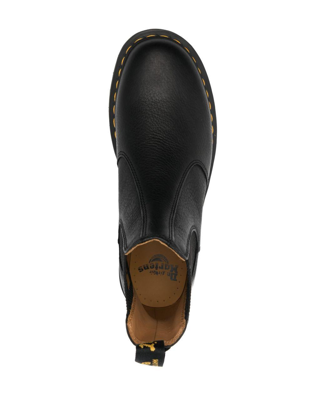 Stivaletti neri Chelsea con pelle martellata 31989 001 DR.MARTENS 