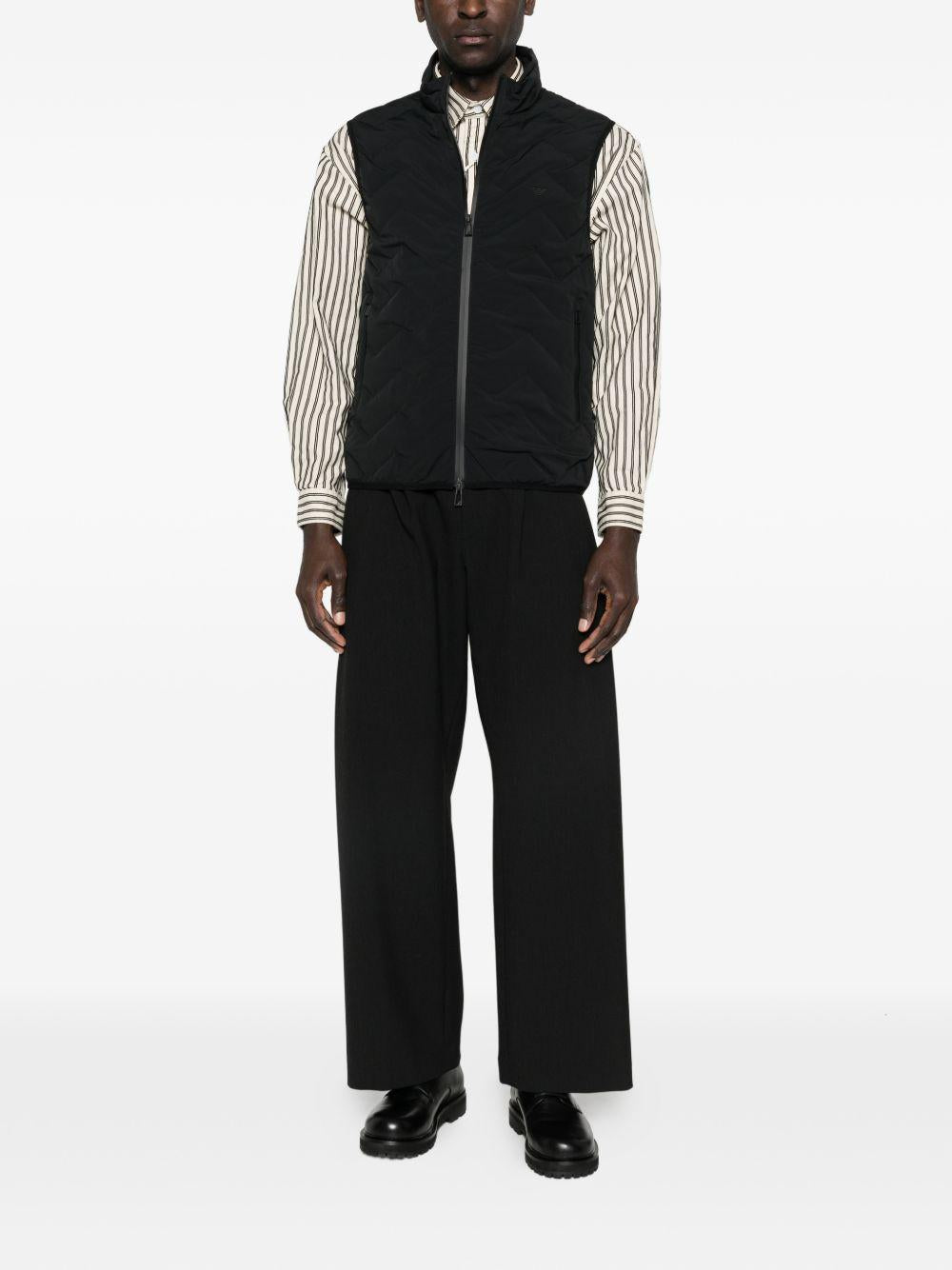  EM004946AF18499 UC001 EMPORIO ARMANI 
