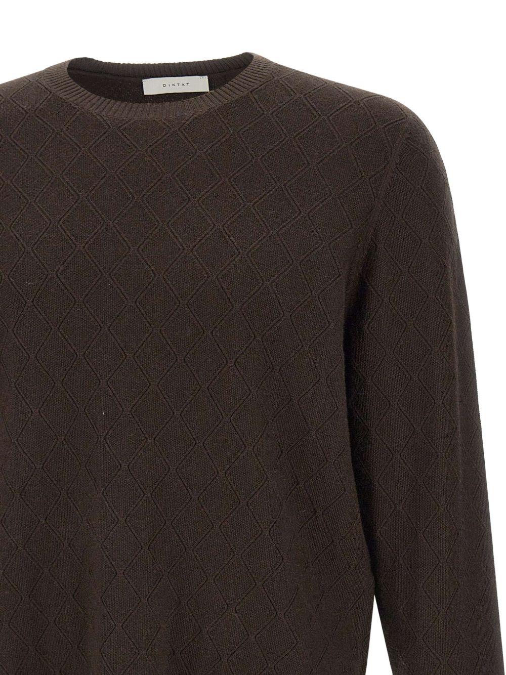Maglione marrone con motivo a rombi DK97022 MORO DIKTAT 