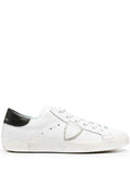 Sneakers basse in pelle con logo laterale