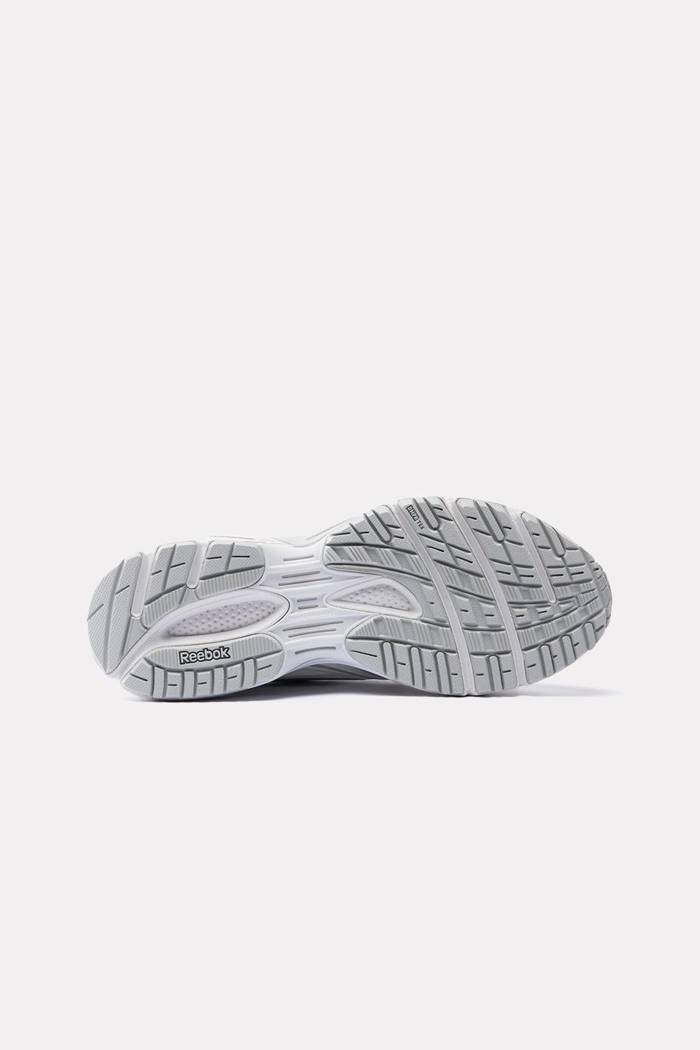  100261806 806 REEBOK LTD 