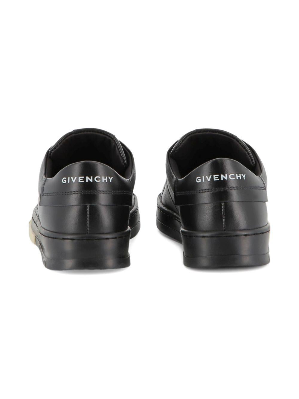 Sneakers in Pelle con Suola a Contrasto e Logo sul Tallone H31042 09B GIVENCHY KIDS 
