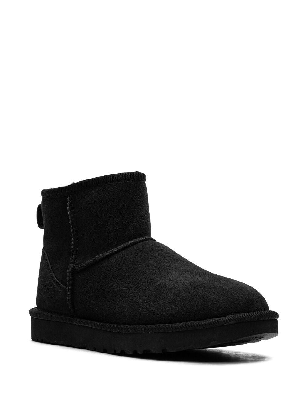 Stivale Classic Mini II nero 1016222 BLK UGG 