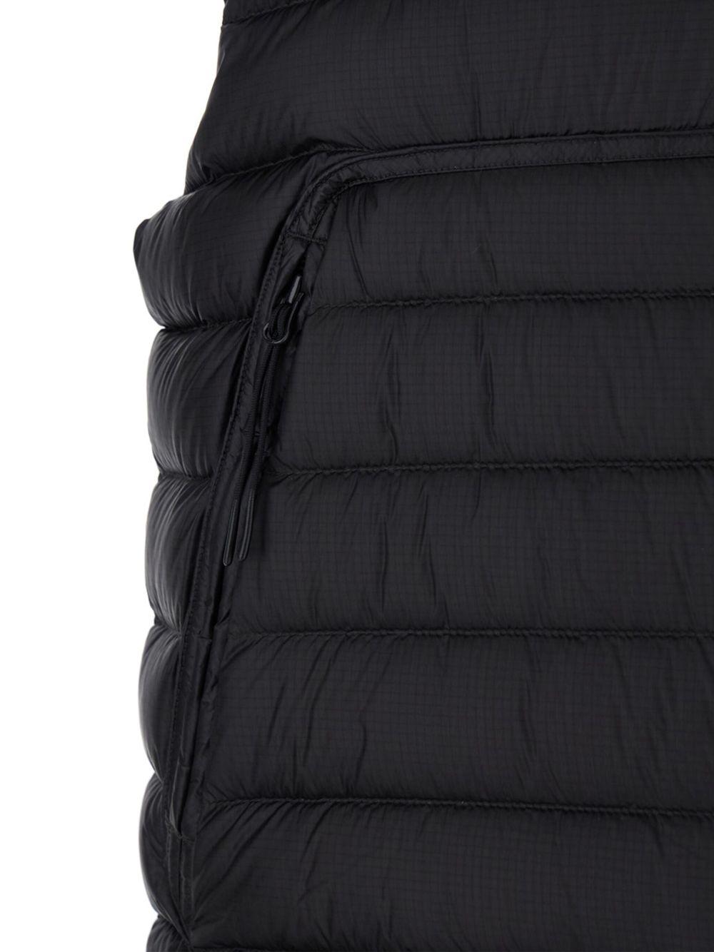 Gilet Trapuntato con Zip e Collo Alto RCCMVE703A110416A 999 CP COMPANY 