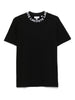 T-shirt nera collo logato