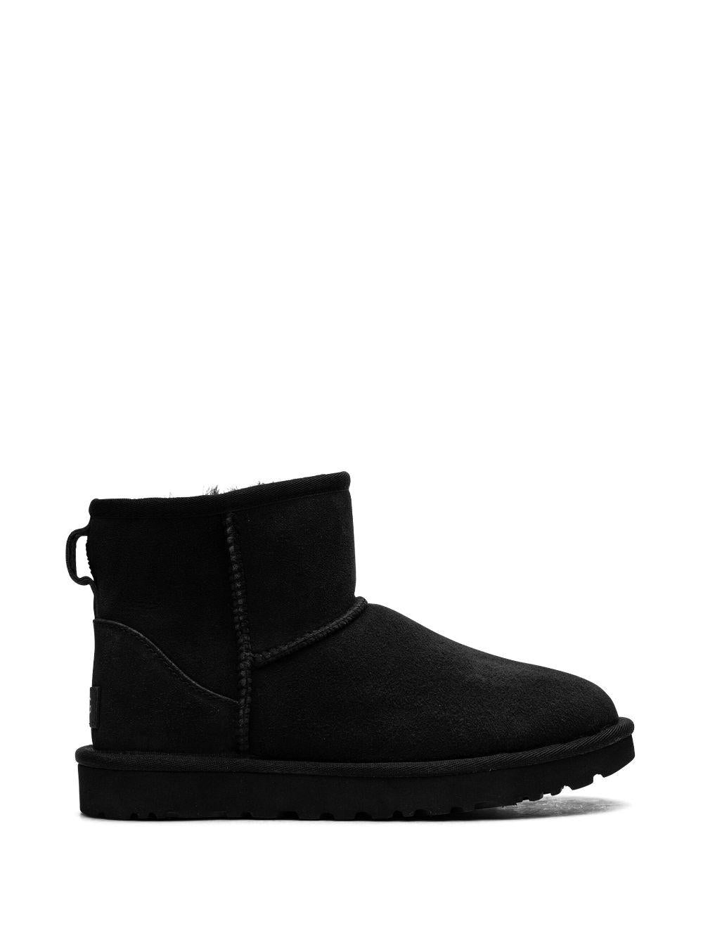 Stivale Classic Mini II nero 1016222 BLK UGG 