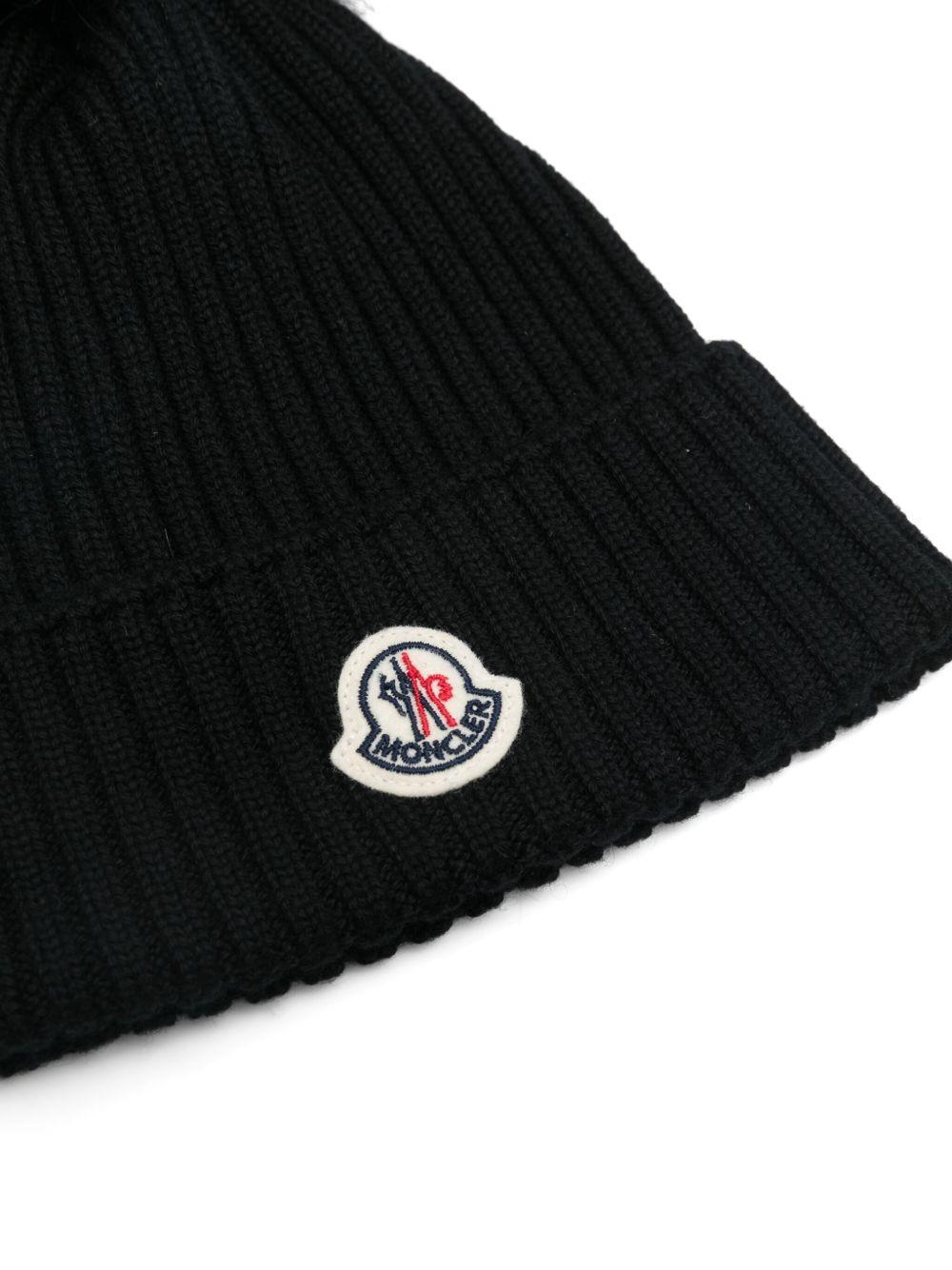 Berretto Merino Nero con Pompon K29543B00011M1131 999 MONCLER KIDS 