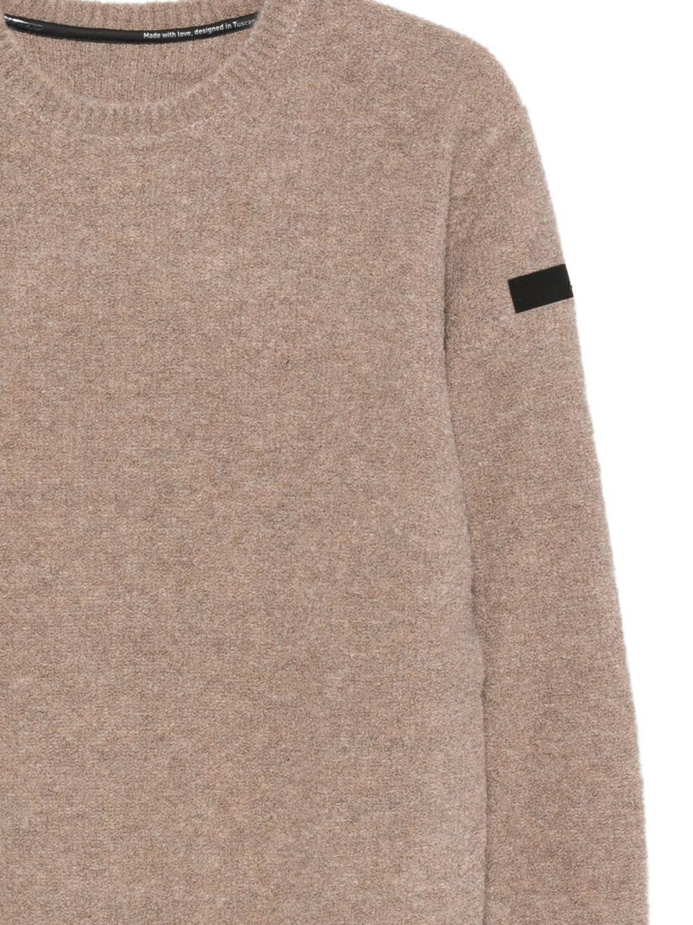 Maglione tabacco con applicazione e girocollo W25163 87 RRD 