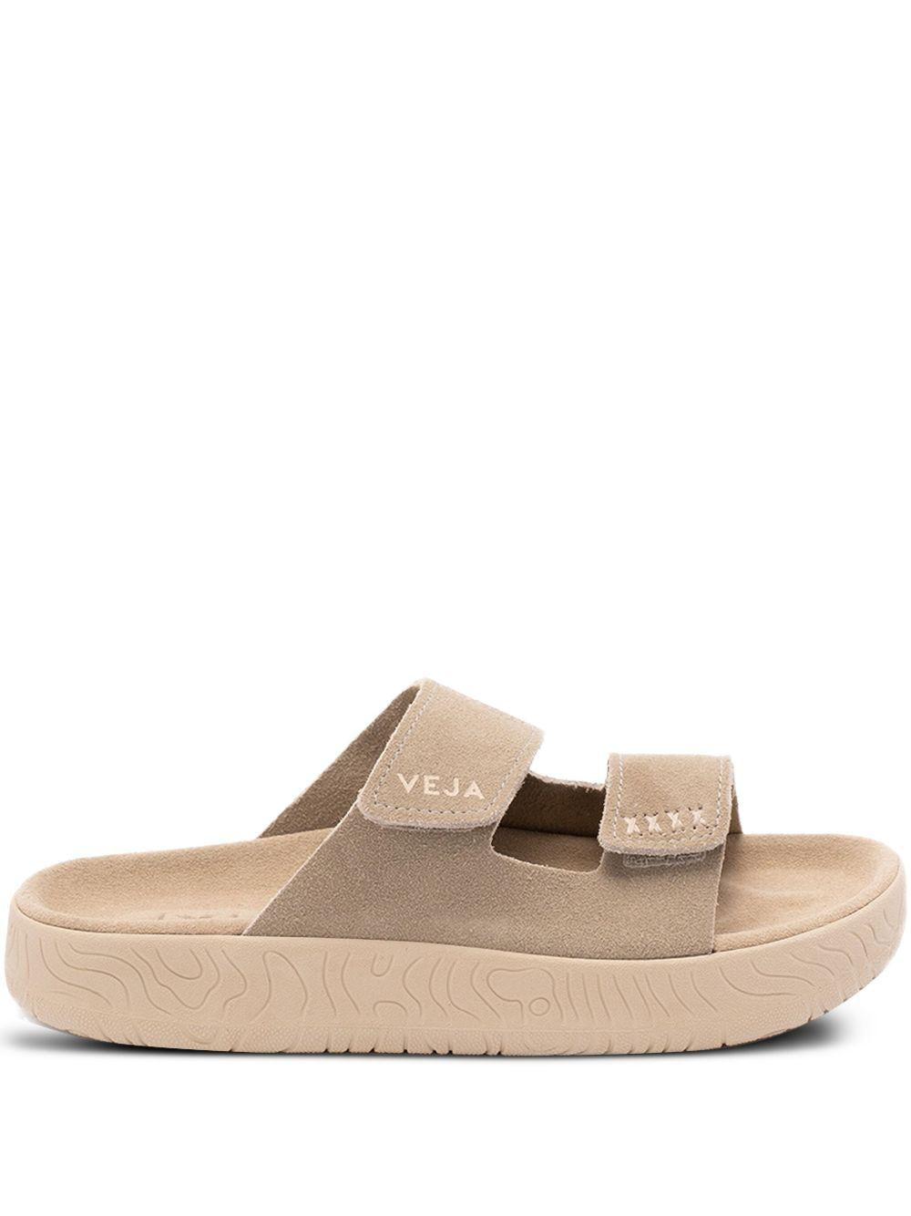 SA3220670 ALMOND VEJA 