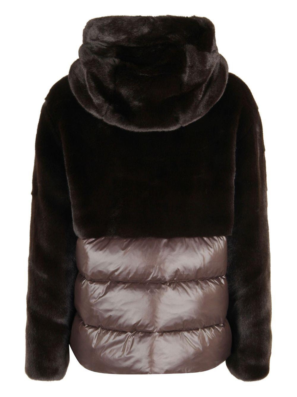 Giubbino Java marrone con collo alto e design bicolore 25WBLDC02178006646 390 BLAUER 