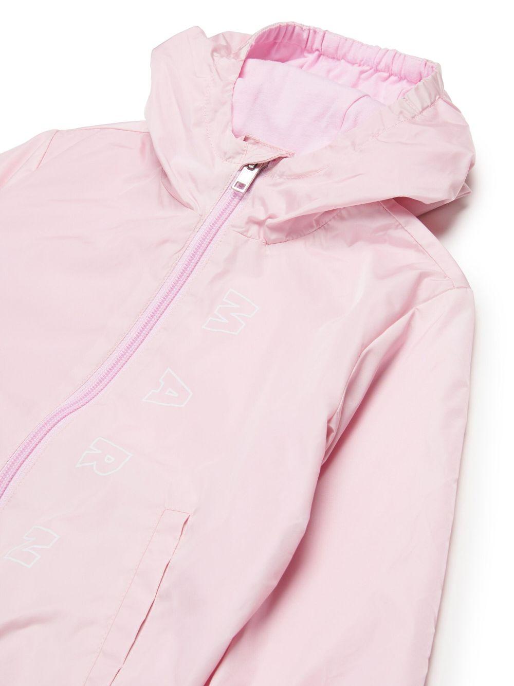 Giubbino a vento rosa logo verticale neonata