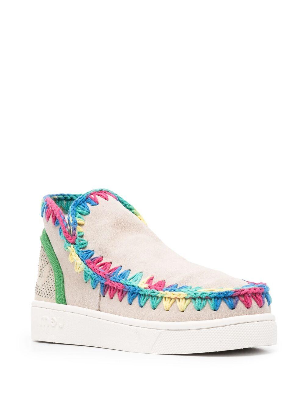 Sneakers gesso con cuciture all'uncinetto multicolor
