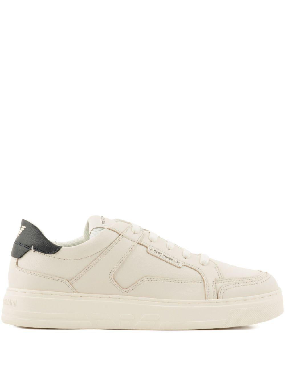 Sneakers ecru con pannelli in pelle e chiusura con lacci EM003702AF19573 M0019 EMPORIO ARMANI 
