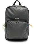 Zaino multitasca con zip frontale