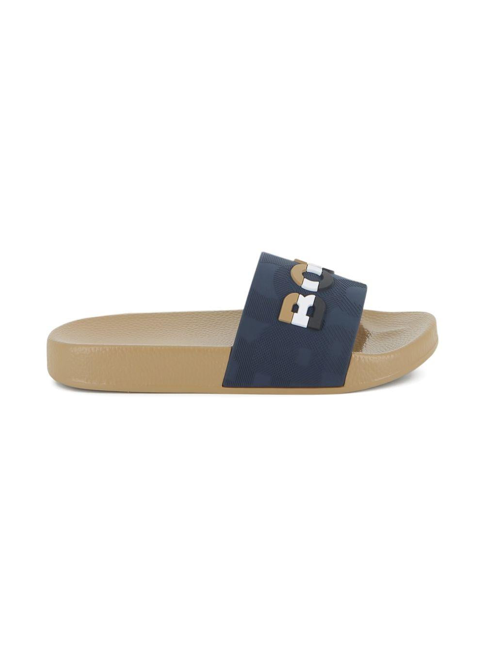 Ciabatte con logo a contrasto J52800 849 BOSS KIDSWEAR 