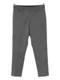 Pantaloni grigi con tasche e chiusura frontale
