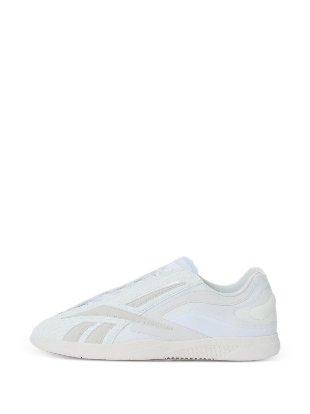  100261804P# 804P REEBOK LTD 