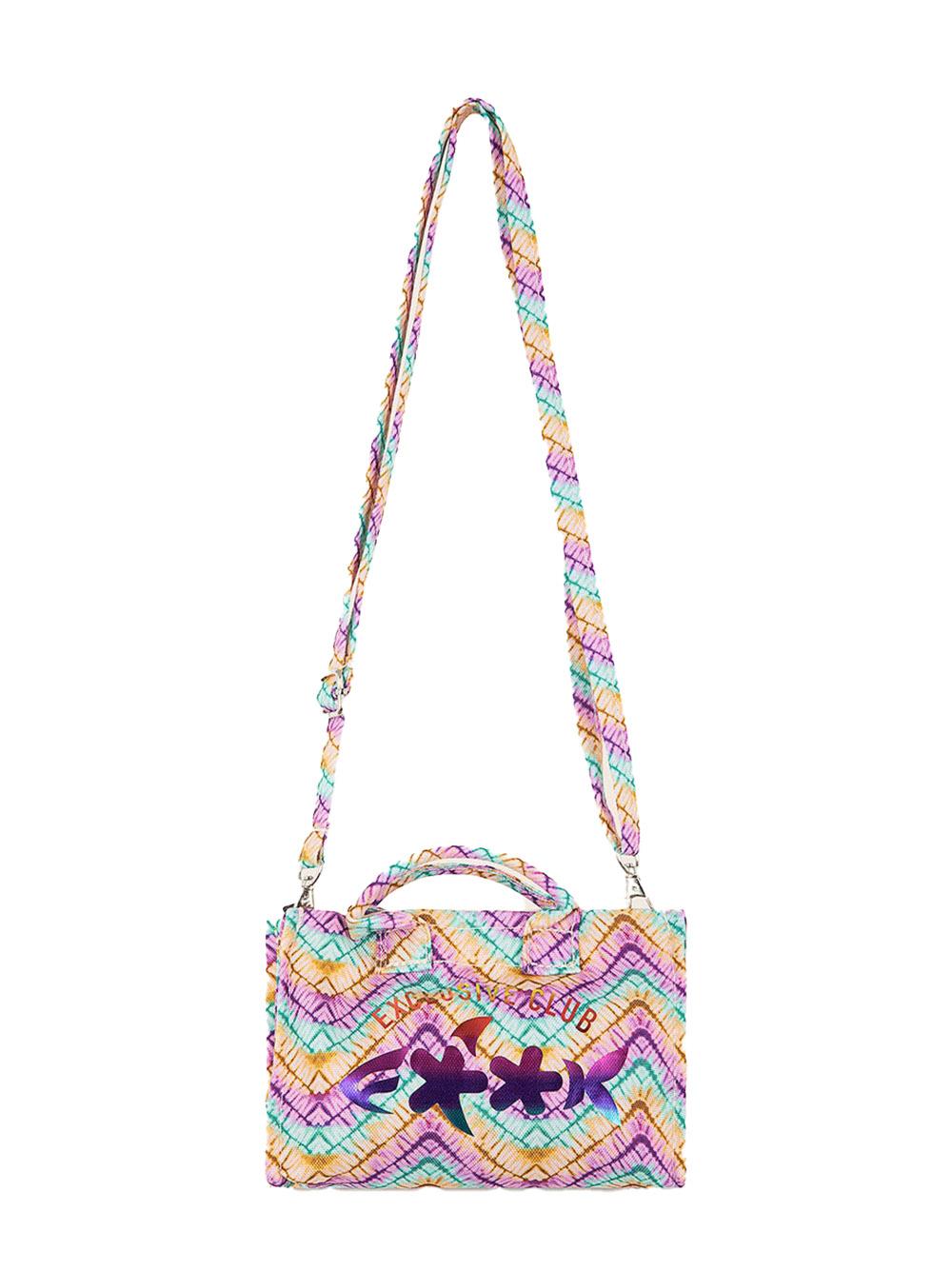 Borsa fantasia chevron multicolor e logo laminato