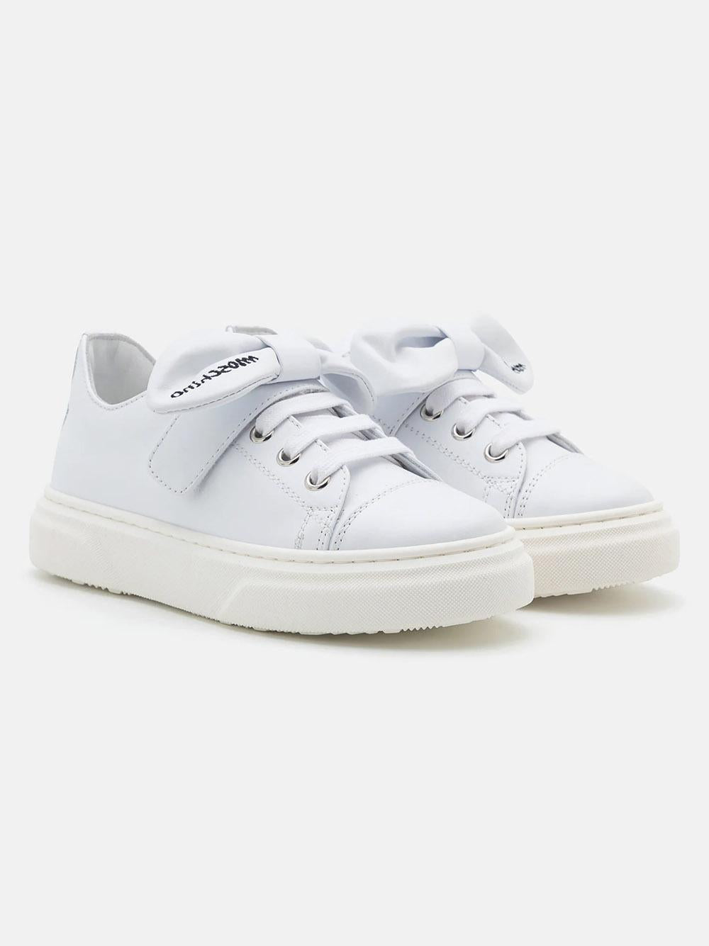 Sneakers in pelle di vitello bianca con fiocco logo 80462 02 MOSCHINO KIDS 