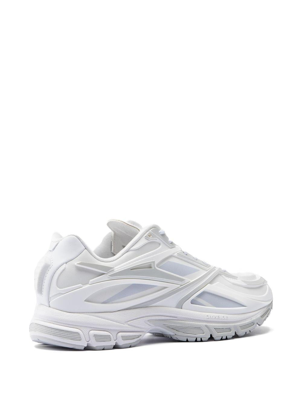  100261806 806 REEBOK LTD 