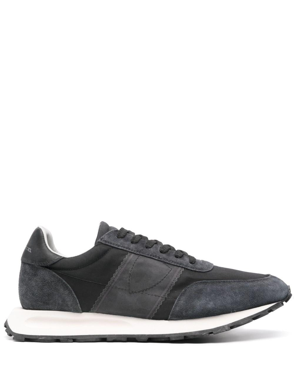 sneakers running tour nere uomo