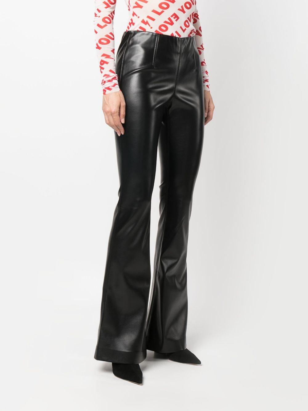 Pantalone nero zampa tessuto spalmato