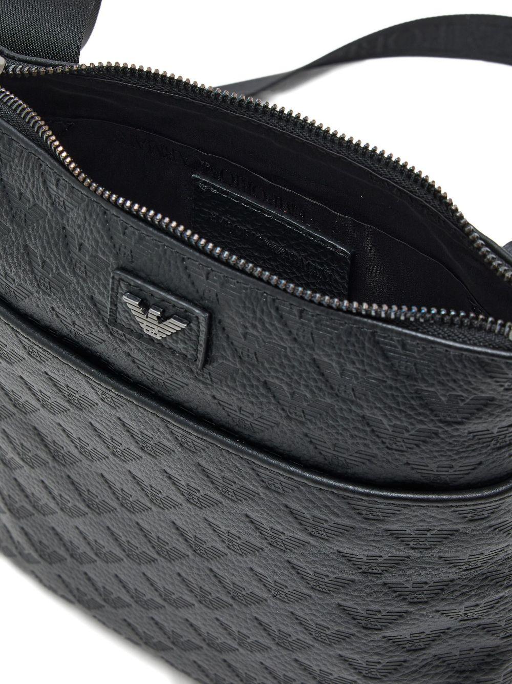 Tracolla nera con logo in rilievo e chiusura con zip EM001688AF14774 UC001 EMPORIO ARMANI 
