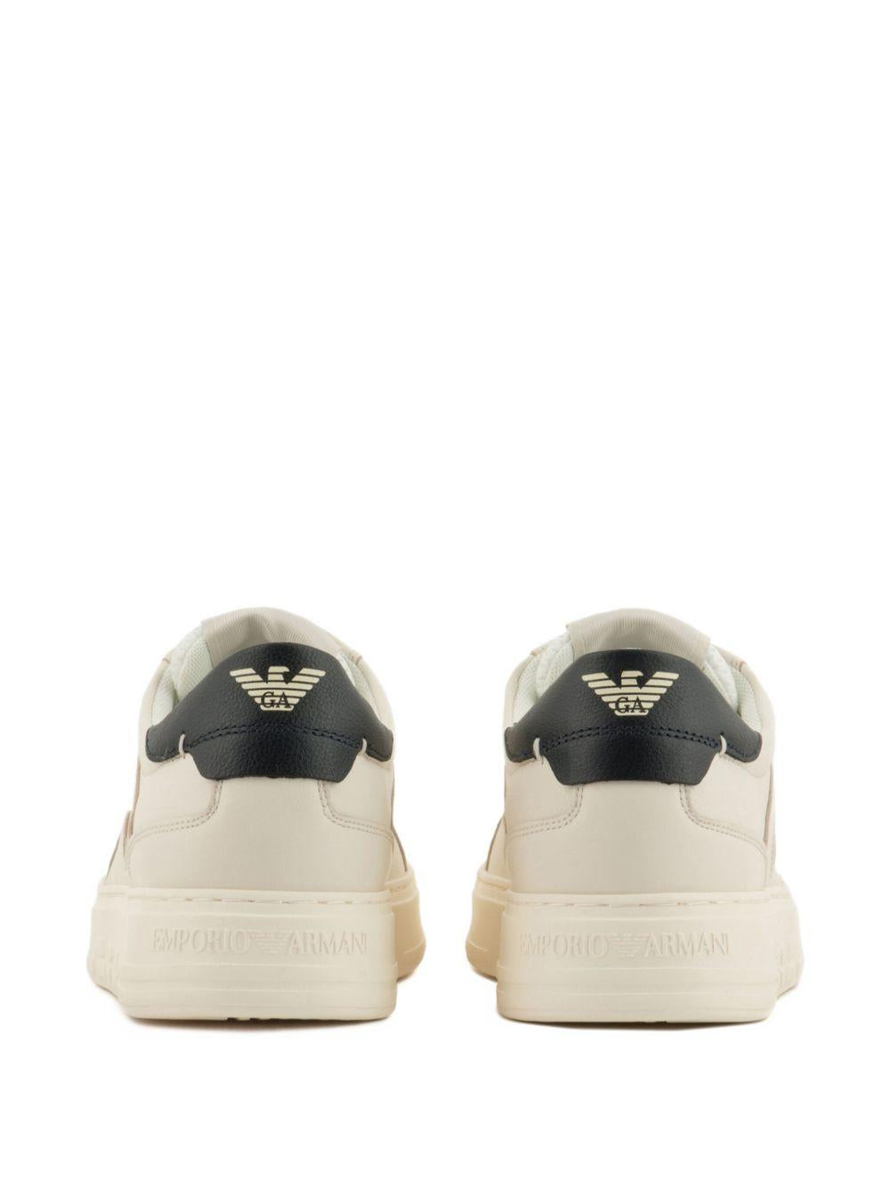Sneakers ecru con pannelli in pelle e chiusura con lacci EM003702AF19573 M0019 EMPORIO ARMANI 
