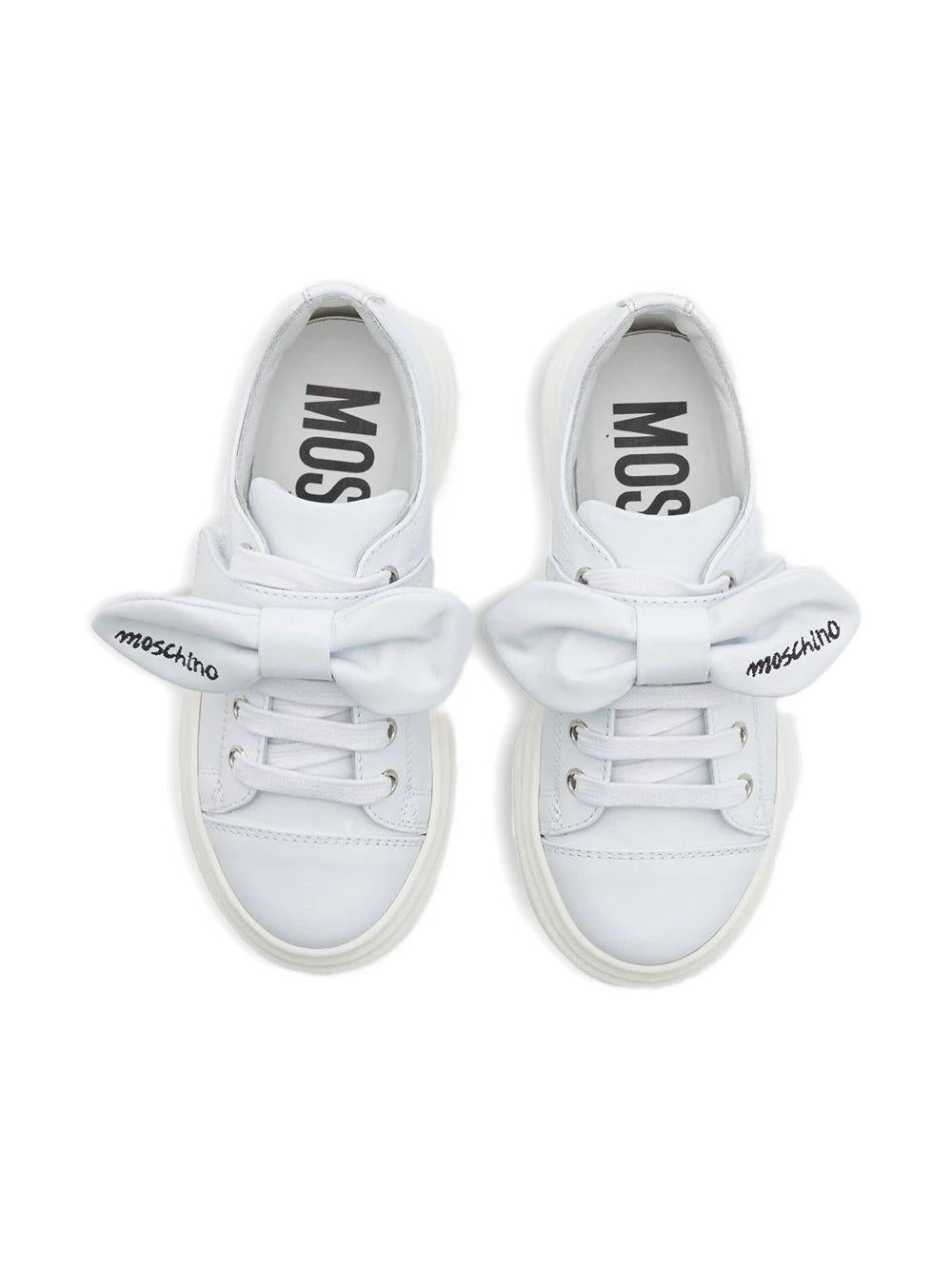 Sneakers in pelle di vitello bianca con fiocco logo 80462 02 MOSCHINO KIDS 