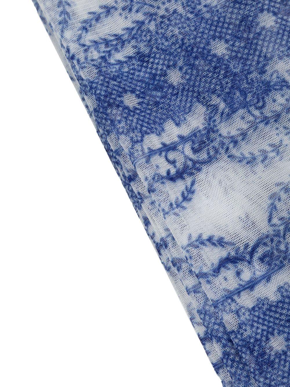 Foulard blu in tulle